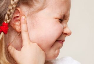 Çocuklarda Orta Kulak İltihabı Belirtileri ve Tedavisi